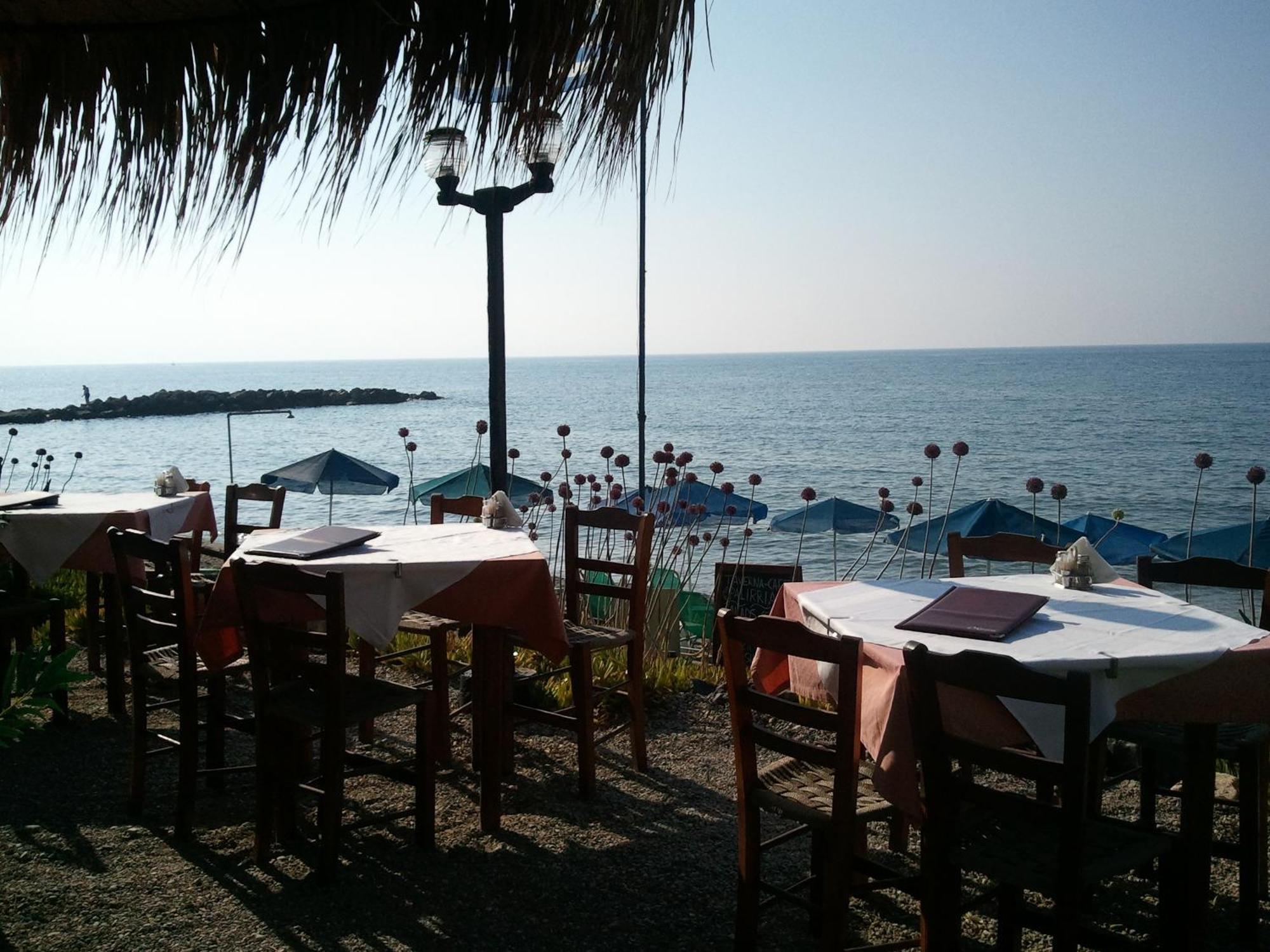 Angelica Studios And Apartments Agia Marina  Luaran gambar