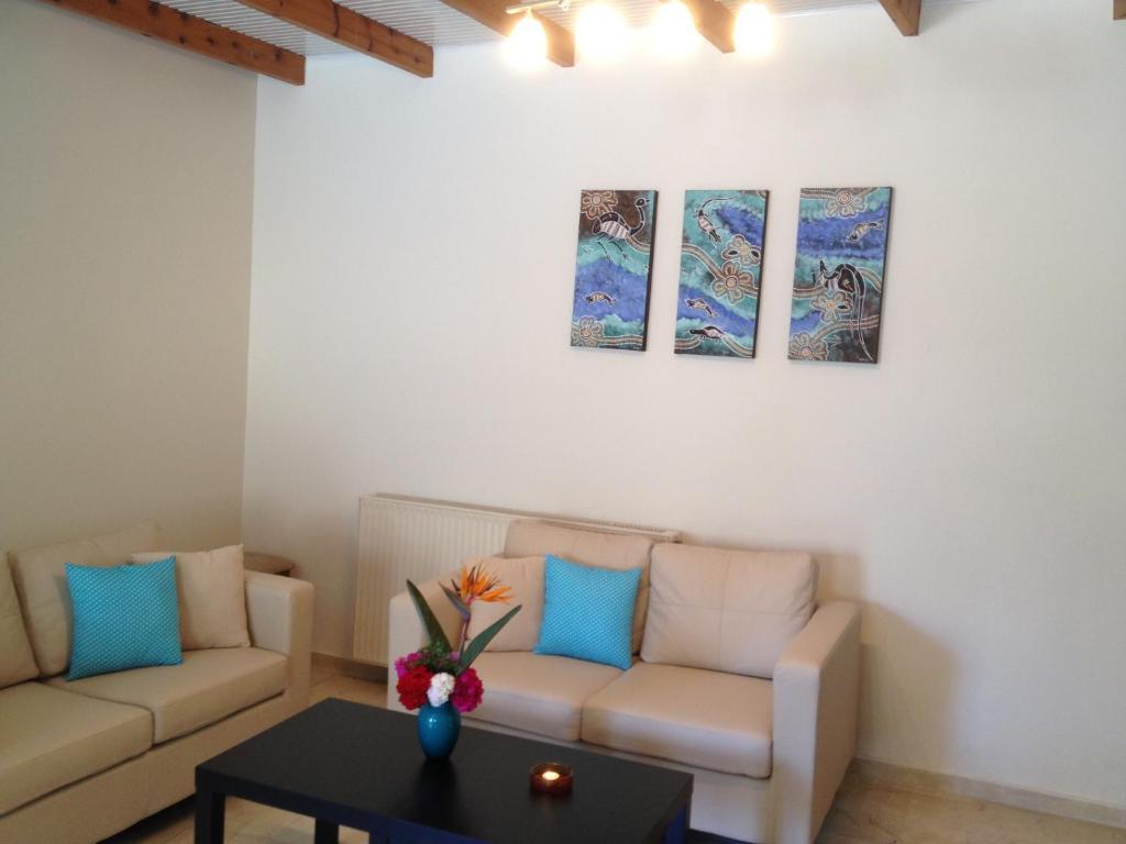 Angelica Studios And Apartments Agia Marina  Bilik gambar